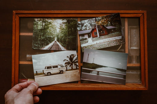  Person Showing Old Photos